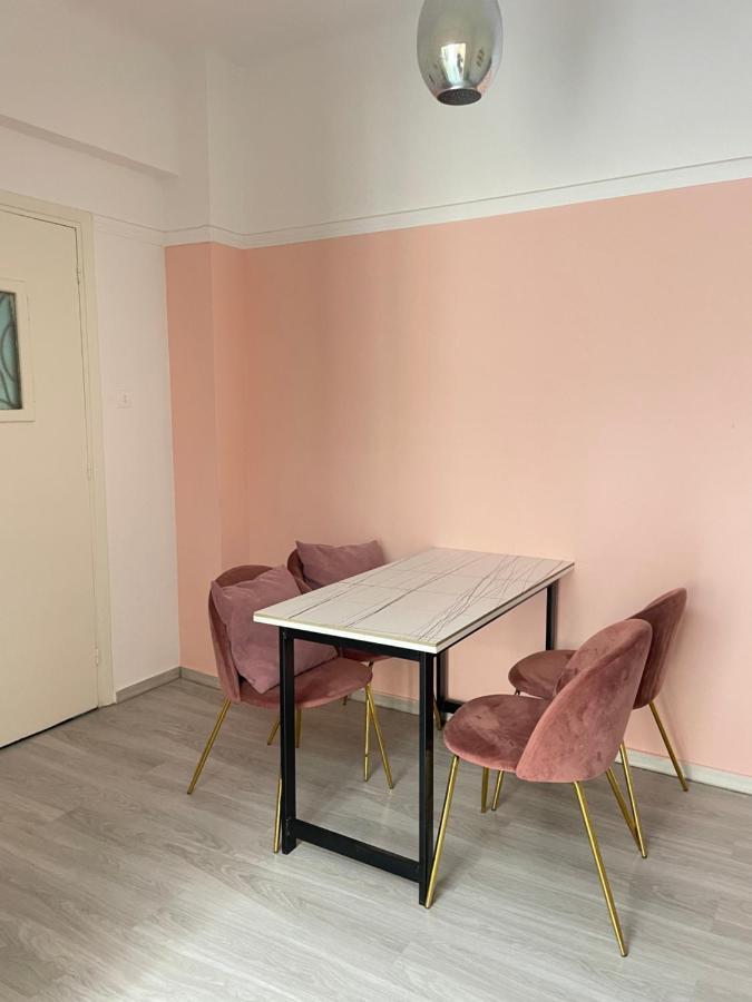 Uoohome7 Garden One Bedroom Atenas Exterior foto